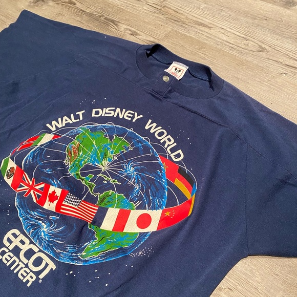 Vintage Walt Disney World Epcot Center 1 Button Crew Neck T-Shirt Men’s Size M - Picture 2 of 6